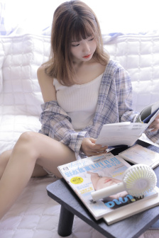 美女黑丝
